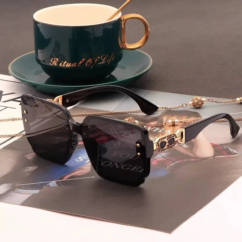 New Fashion Luxury Brand Sungalsses Women Oversized Classic Square Sun Glasses Ladies Vintage Square Gafas De Sol UV400