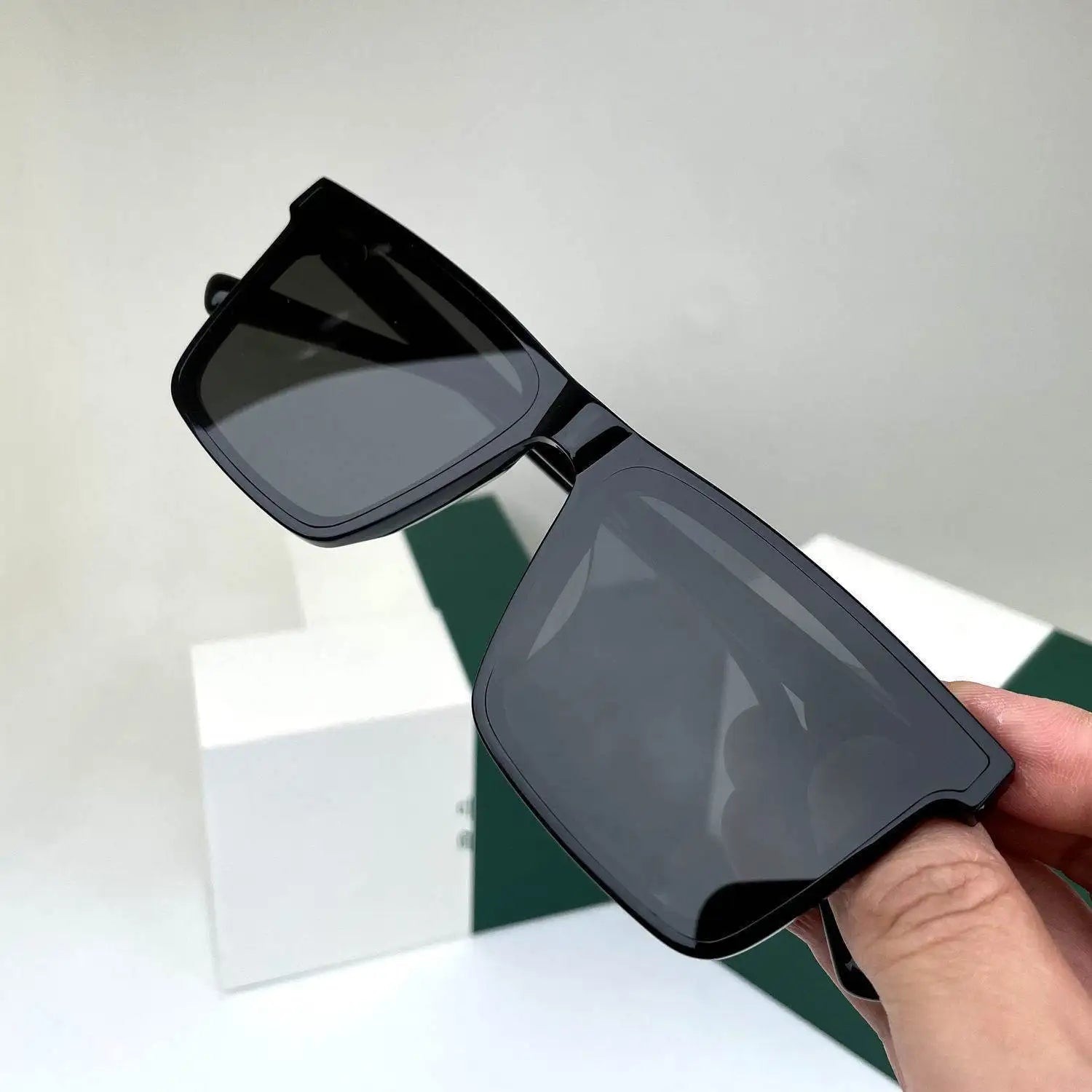 Unisex Driving Sunglasses 2026 New Trend UV400 Protection Anti Glare Long Frame Fashion Eyewear gafas de sol hombre Lightweight