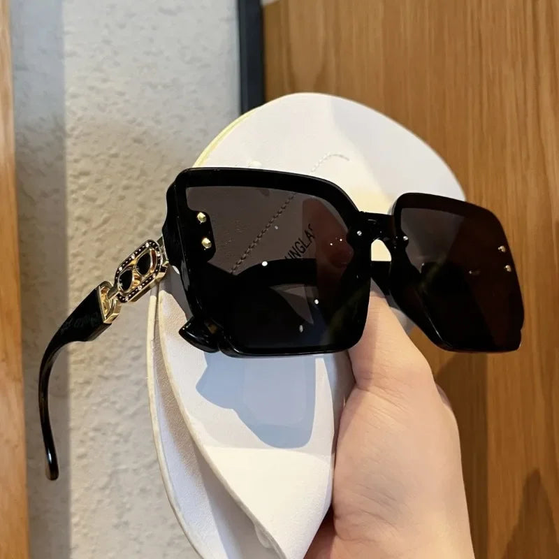 New Fashion Luxury Brand Sungalsses Women Oversized Classic Square Sun Glasses Ladies Vintage Square Gafas De Sol UV400